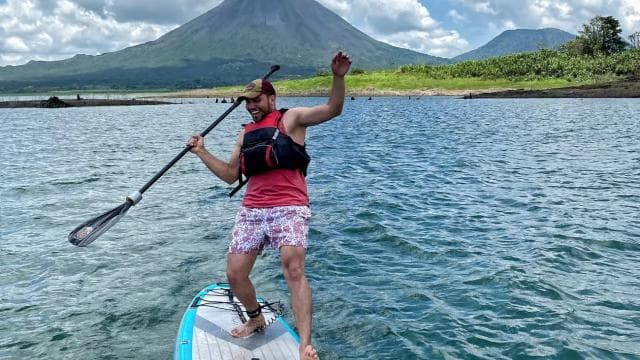 El Castillo: Lake Arenal Standup Paddleboard oswa Kayak Rental - Photo 2 (Gallery view)