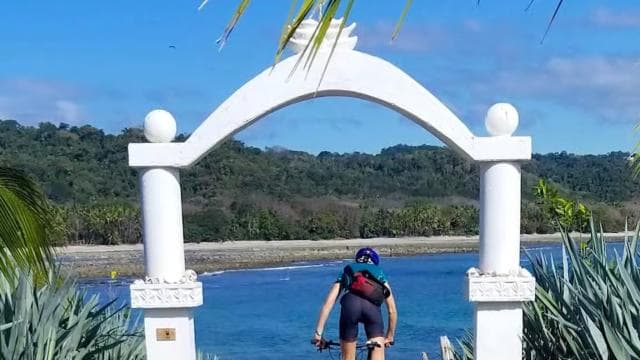 Jungle Mountain Bike Tour & Waterfall Swim - Photo 5 (Gallery view)