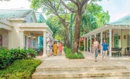 Punta Cana: Shopping Tour with Tastings and Pickup