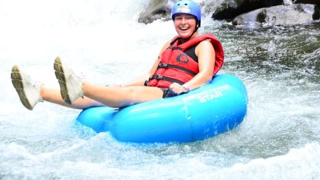 La Fortuna: Arenal River White Water Tubing Adventure
