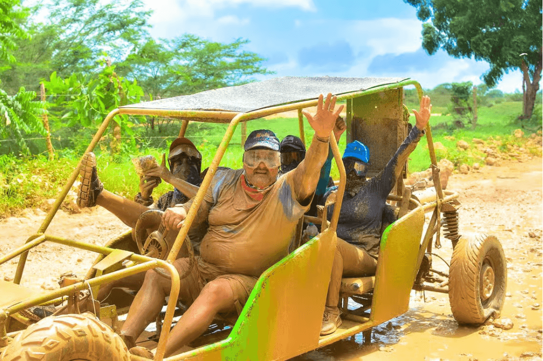 Ultimative Buggy-Expedition von Punta Cana mit blauer Cenote - Photo 4 (Gallery view)