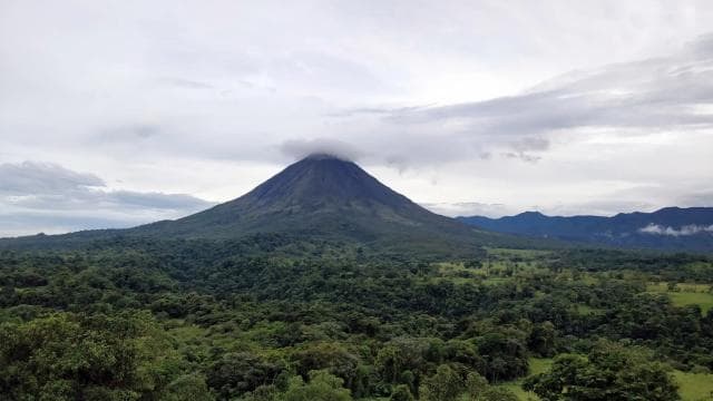 Combo Arenal: Waterfalls, Hanging Bridges, Thermal Spa