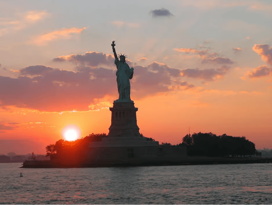 NYC: Ticket für die Sonnenuntergangskreuzfahrt zur Freiheitsstatue - Photo 3 (Gallery view)