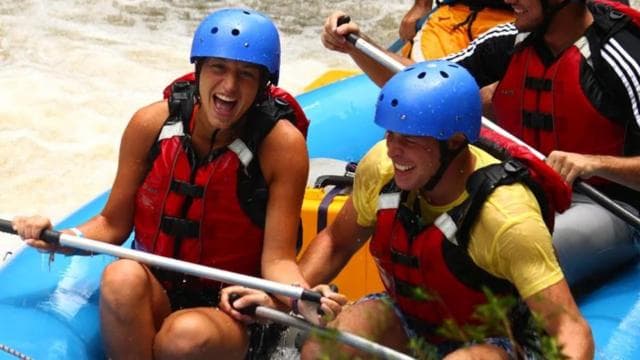 Costa Rica: White-Water Rafting Class III-IV Adventure