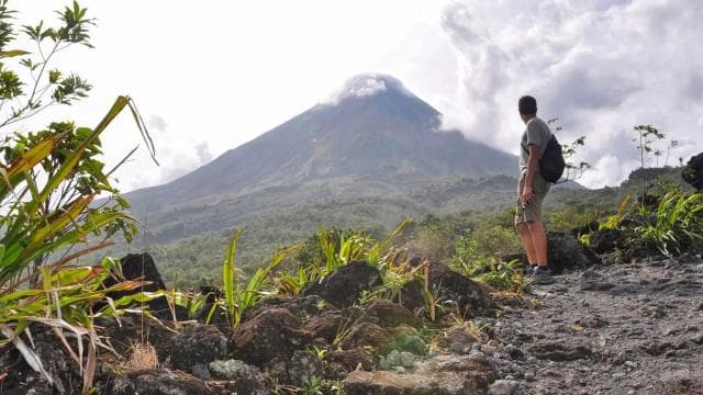 La Fortuna: Waterfall, Arenal Volcano and Hot Springs Tour