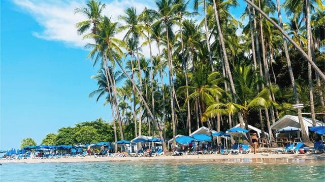 From Jaco: Tortuga Island Boat Tour with Snorkel and Lunch