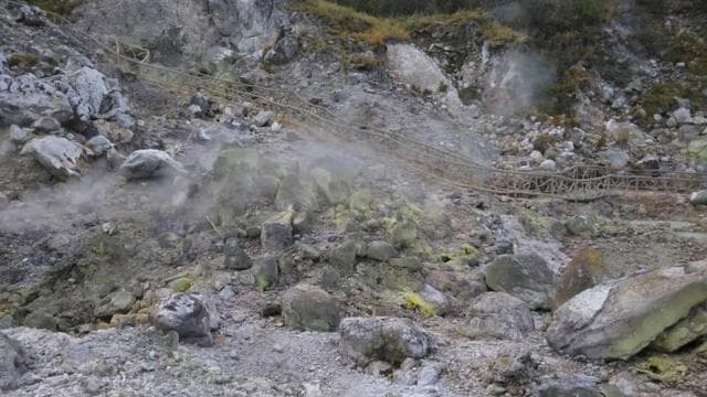 Guanacaste Province: Volcano Crater and Waterfalls Tour