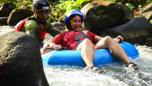 La Fortuna: Arenal River White Water Tubing Adventure