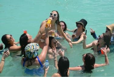 Private Katamaran-Kreuzfahrt in Punta Cana, offene Bar und Schnorcheln - Photo 2 (Gallery view)
