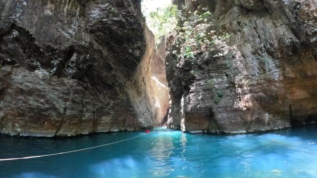 Liberia: La Leona Waterfall River Tubing