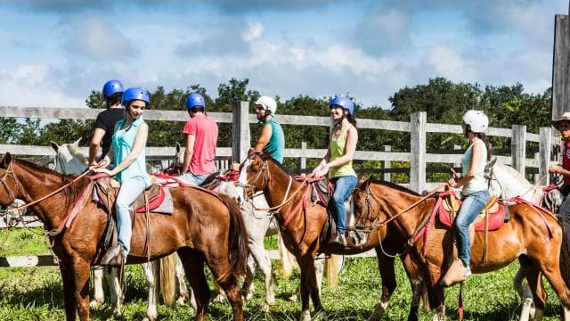 Horseback Riding Tour to the Oropéndola Waterfall