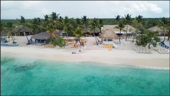 Punta Cana: Catalina Island Snorkeling and lunch Day Trip