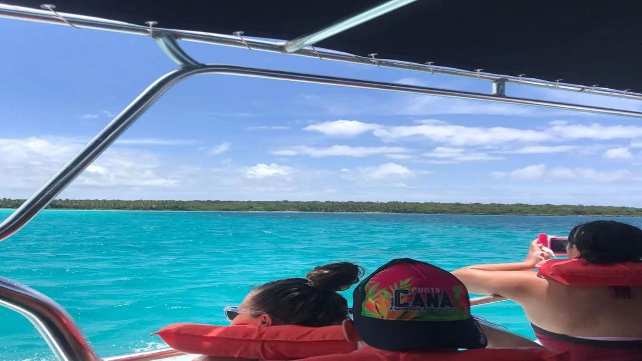 Saona Island Tour: Catamaran & Speedboat - All Inclusive