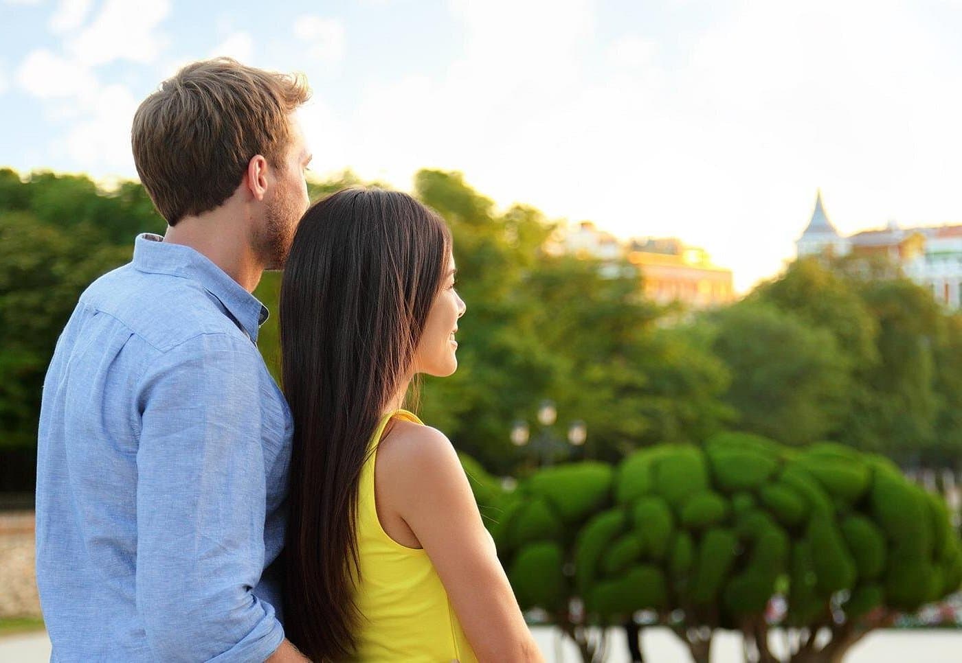 Honeymoon Photo Shoot in Madrid