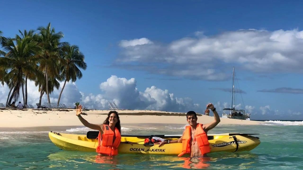 Punta Cana: Parasailing Experience with Pickup Include