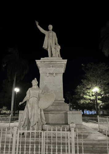 Free Walking Tour of Cienfuegos - Photo 3 (Gallery view)