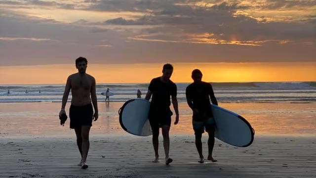 Nosara: Playa Guiones Surf Lesson with Local Instructor