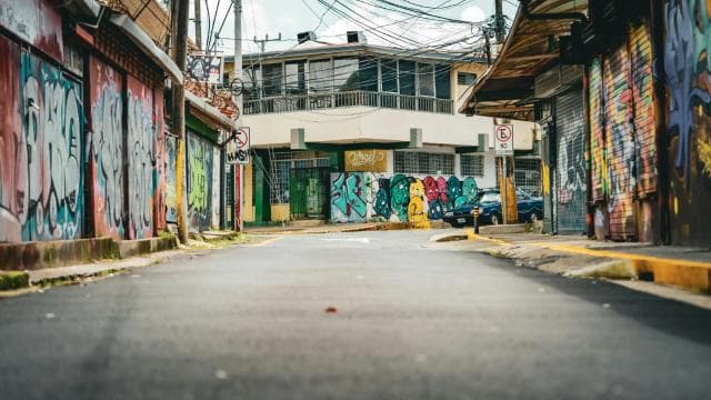 Chepe Chinchurro: San José’s Ultimate Dive Bar Walking Tour