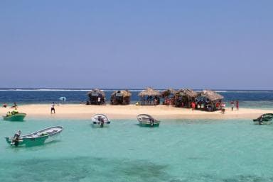 Cayo Arena: VIP Experience in Luxury Catamaran - Photo 4 (Gallery view)