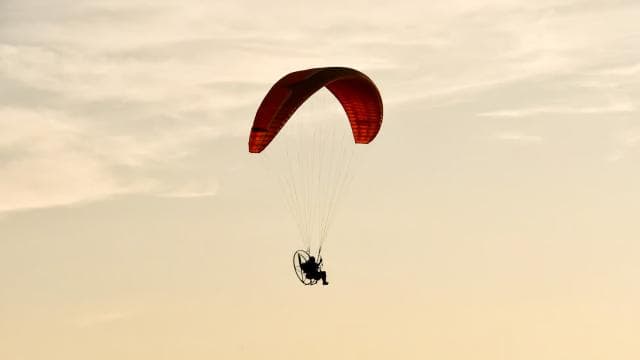 Jaco; Magischer Gleitschirmflug bei Sonnenuntergang – - Photo 2 (Gallery view)