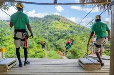 Privat: Punta Cana Jungle 12-Seil-Zipline-Abenteuer - Photo 2 (Gallery view)