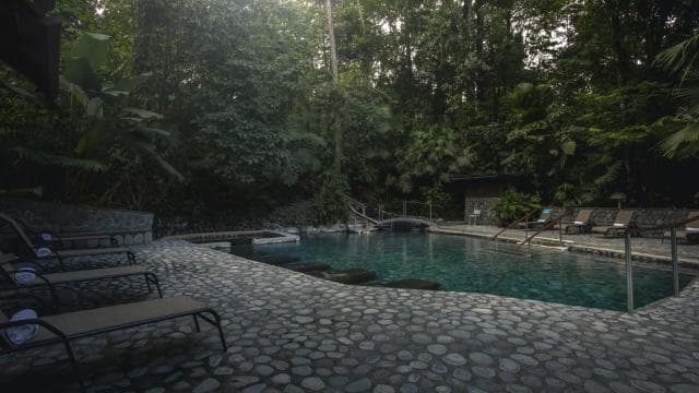 La Fortuna: Ecotermales Rainforest Hot Spring Day Pass