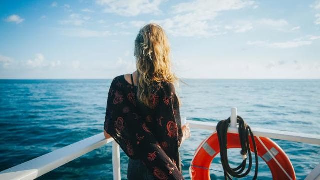 Manuel Antonio: Catamaran Cruise with a Meal