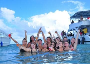 Private Katamaran-Kreuzfahrt in Punta Cana, offene Bar und Schnorcheln - Photo 4 (Gallery view)
