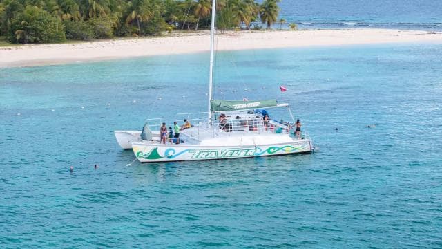 From Fajardo: Icacos Catamaran Snorkeling Tour