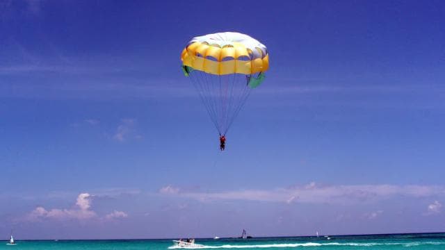 Parasailing Adventure in Bavaro Beach, Punta Cana - Photo 3 (Gallery view)
