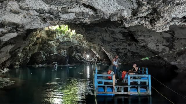 Santo Domingo: Los Tres Ojos, Boca Chica & More