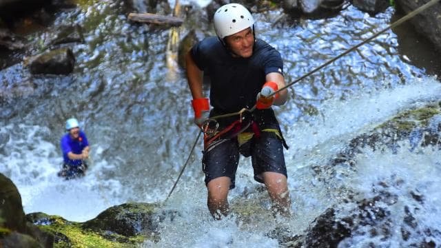 Jaco Beach: Waterfall Canyoning