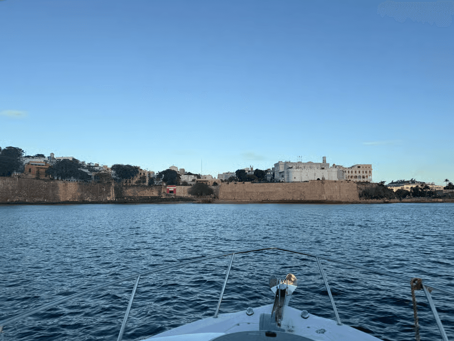 San Juan: Private Bootstour mit Getränken und Musik - Photo 3 (Gallery view)