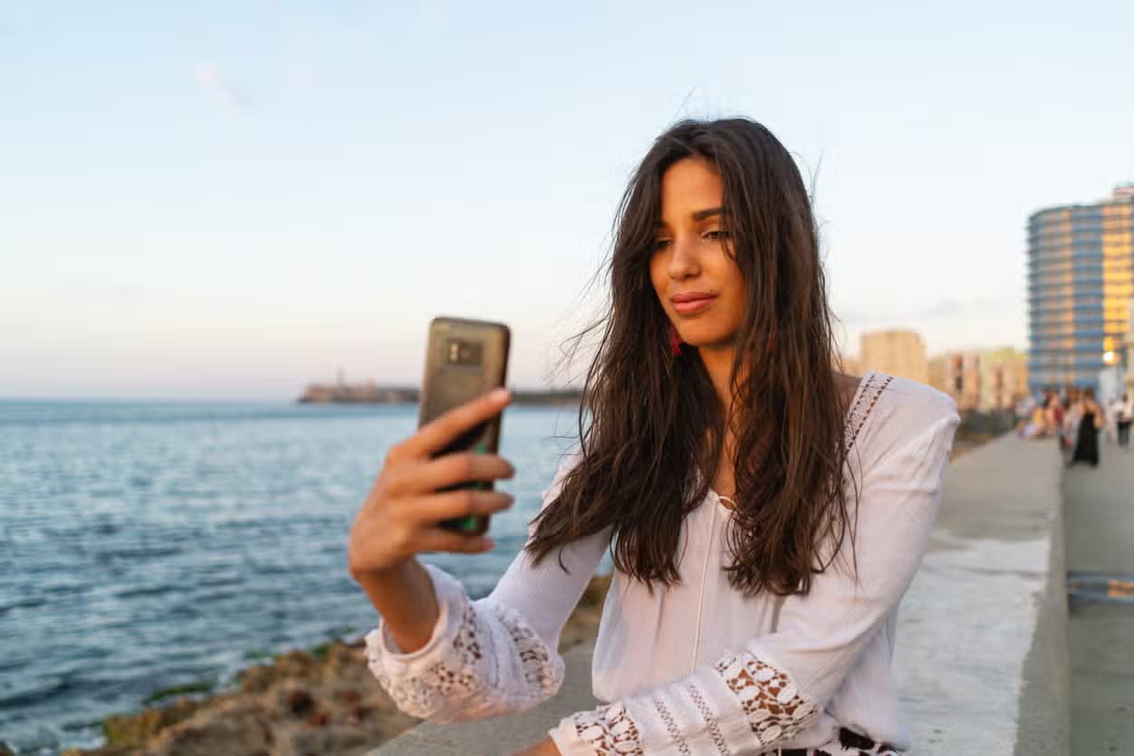 SIM Card with Internet & Calls for Cuba - Photo 4 (Gallery view)
