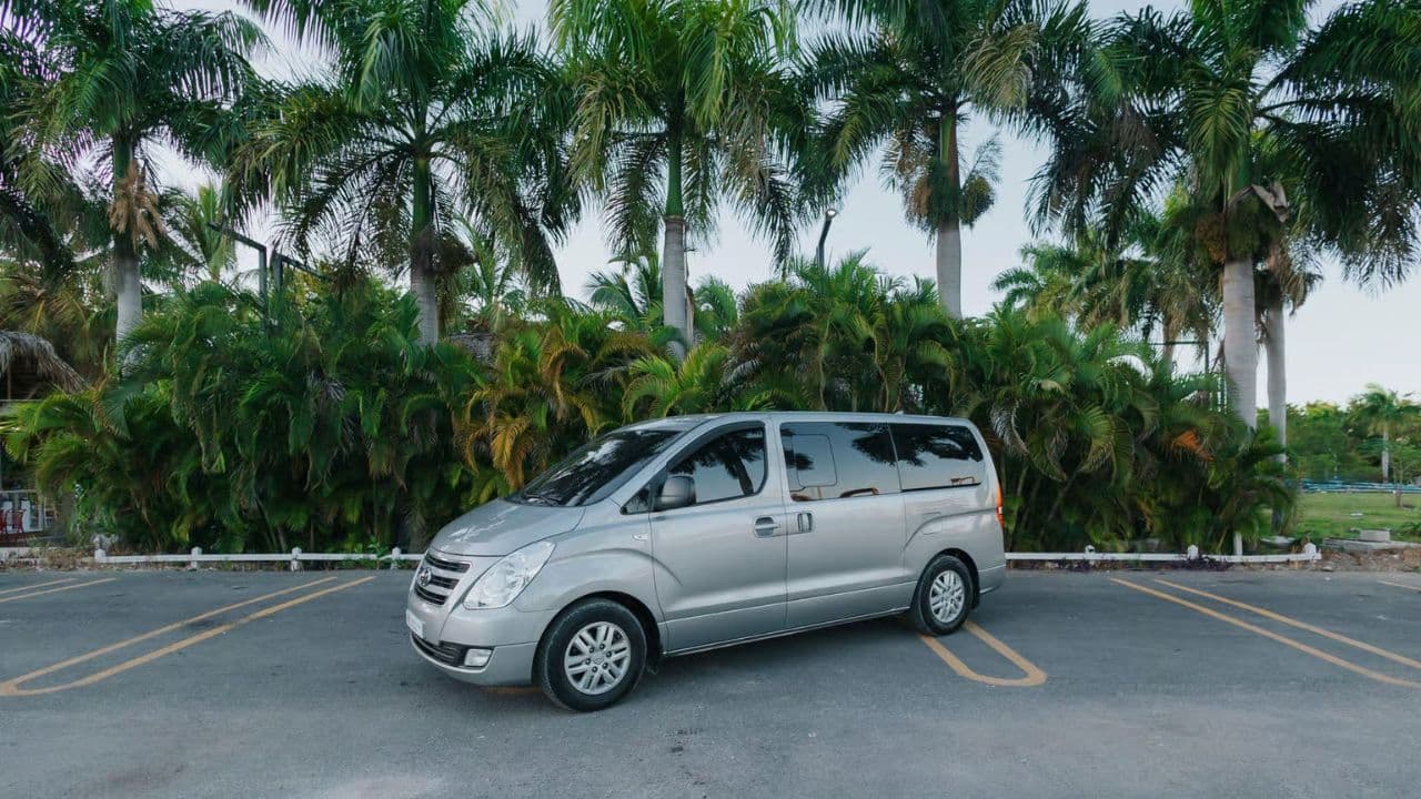 Punta Cana Airport Transfers from/to the Hotel 1 o 2 way