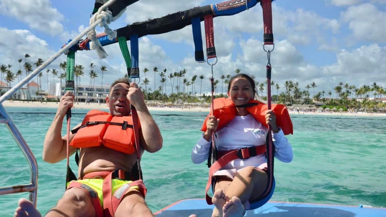 Punta Cana: Parasailing Experience with Hotel Pickup