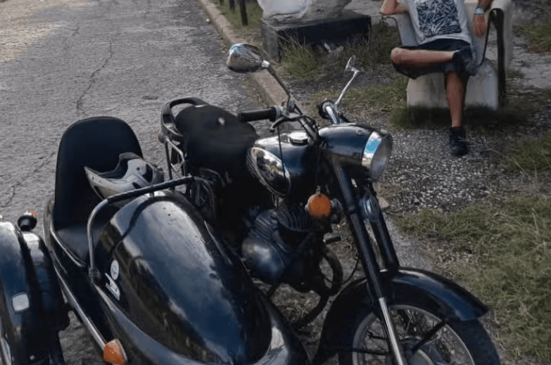 Classic or Sidecar Motorcycle Tour of Havana