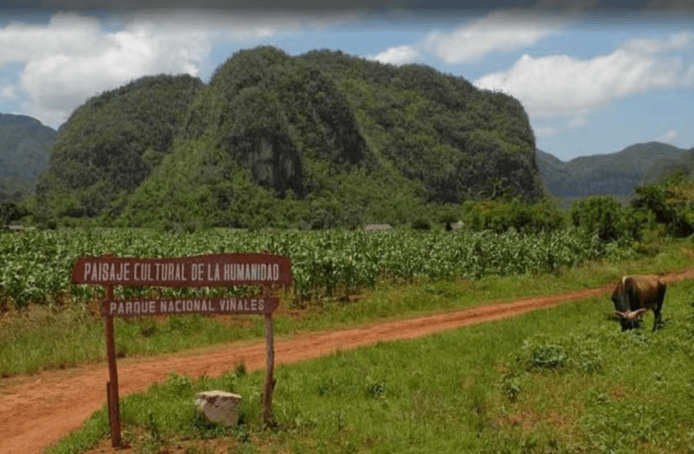 Cueva del Silencio Hike