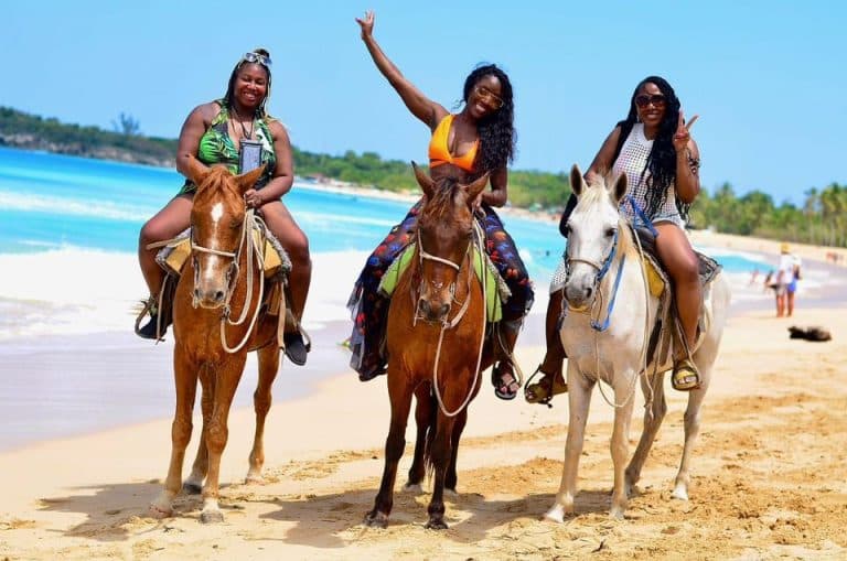 Punta Cana: Horseback Riding On The Beach With Pickup - Photo 4 (Gallery view)