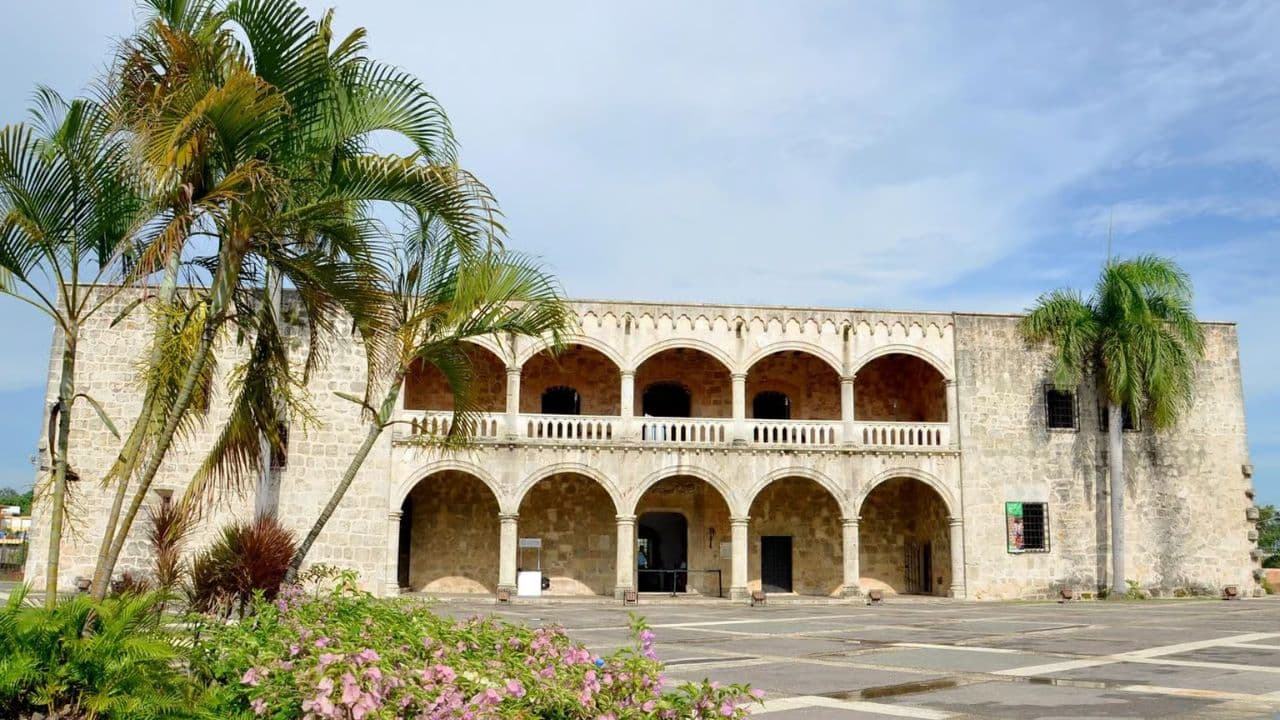 Santo Domingo Sightseeing Tour with Lunch