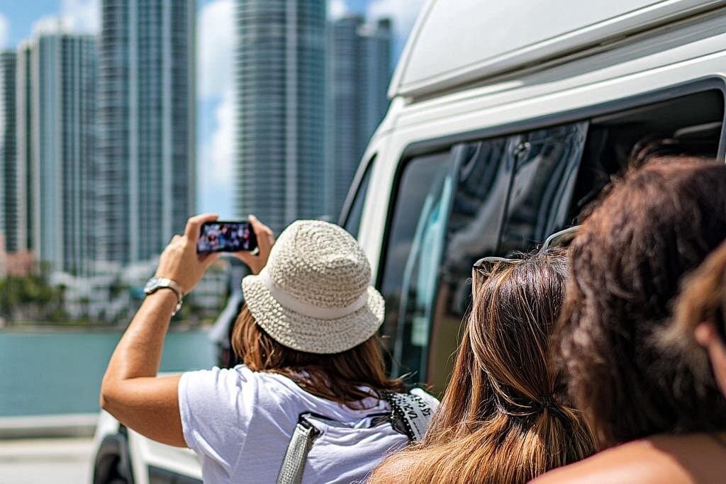 Miami 3 in 1 City Tour: South Beach, Wynwood & Little Havana - Photo 5 (Gallery view)