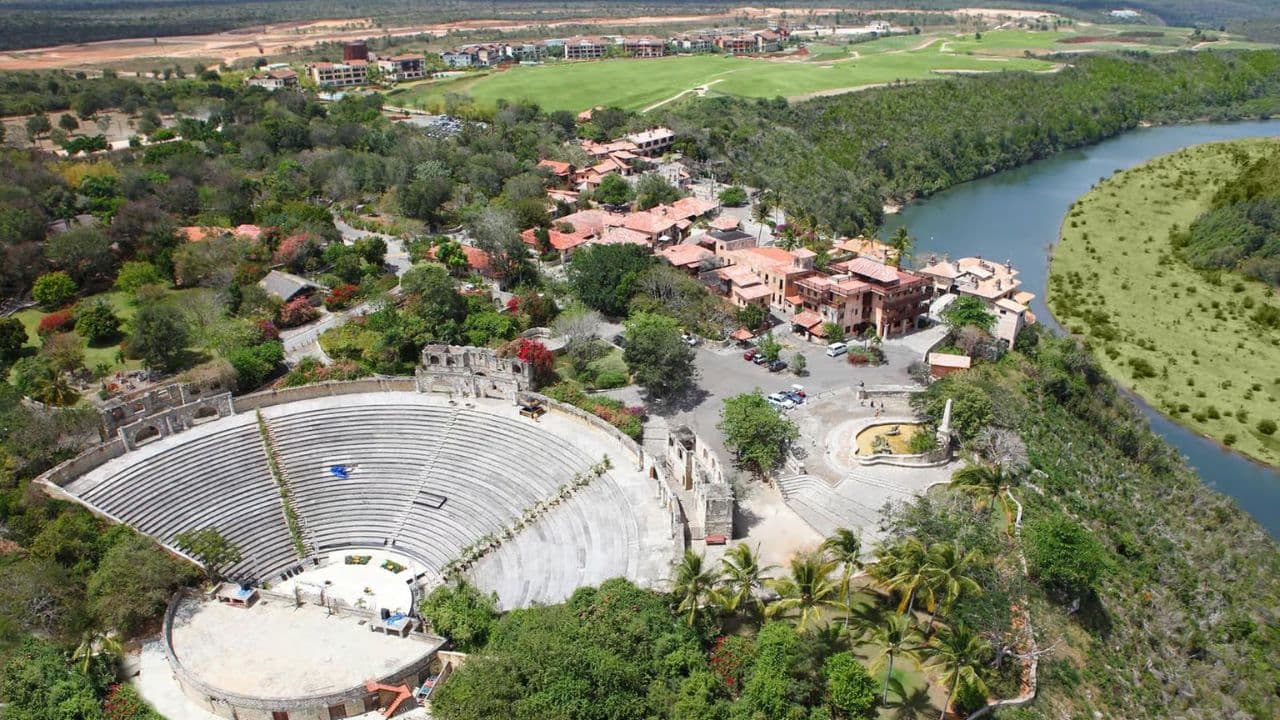 Las Maravillas Cave & Altos de Chavon