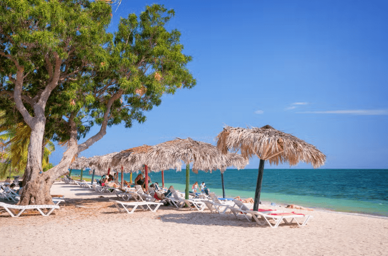 Oldtimerfahrt nach Playa Ancon - Dominican Republic