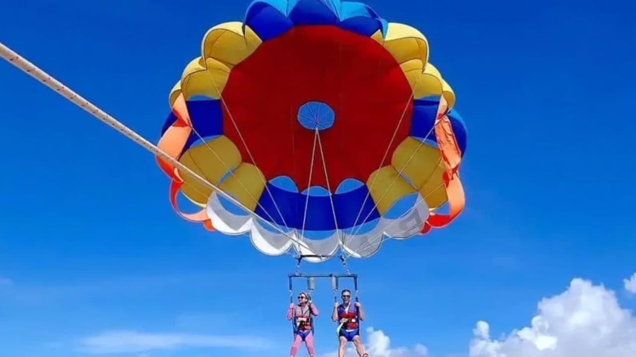 Punta Cana: Parasaling Adventure with Pick Up Hotel - Dominican Republic