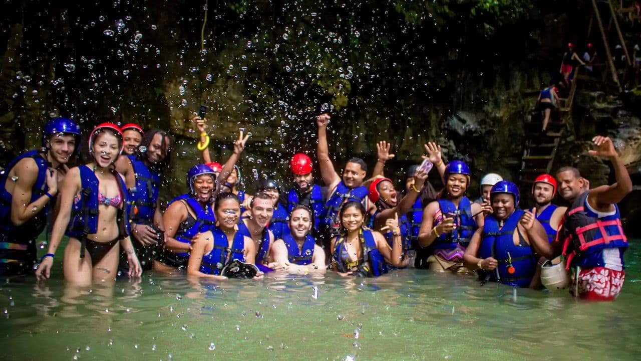 Puerto Plata: Buggy, Zip Line, Vodopády a Kombinované obědy - Dominican Republic