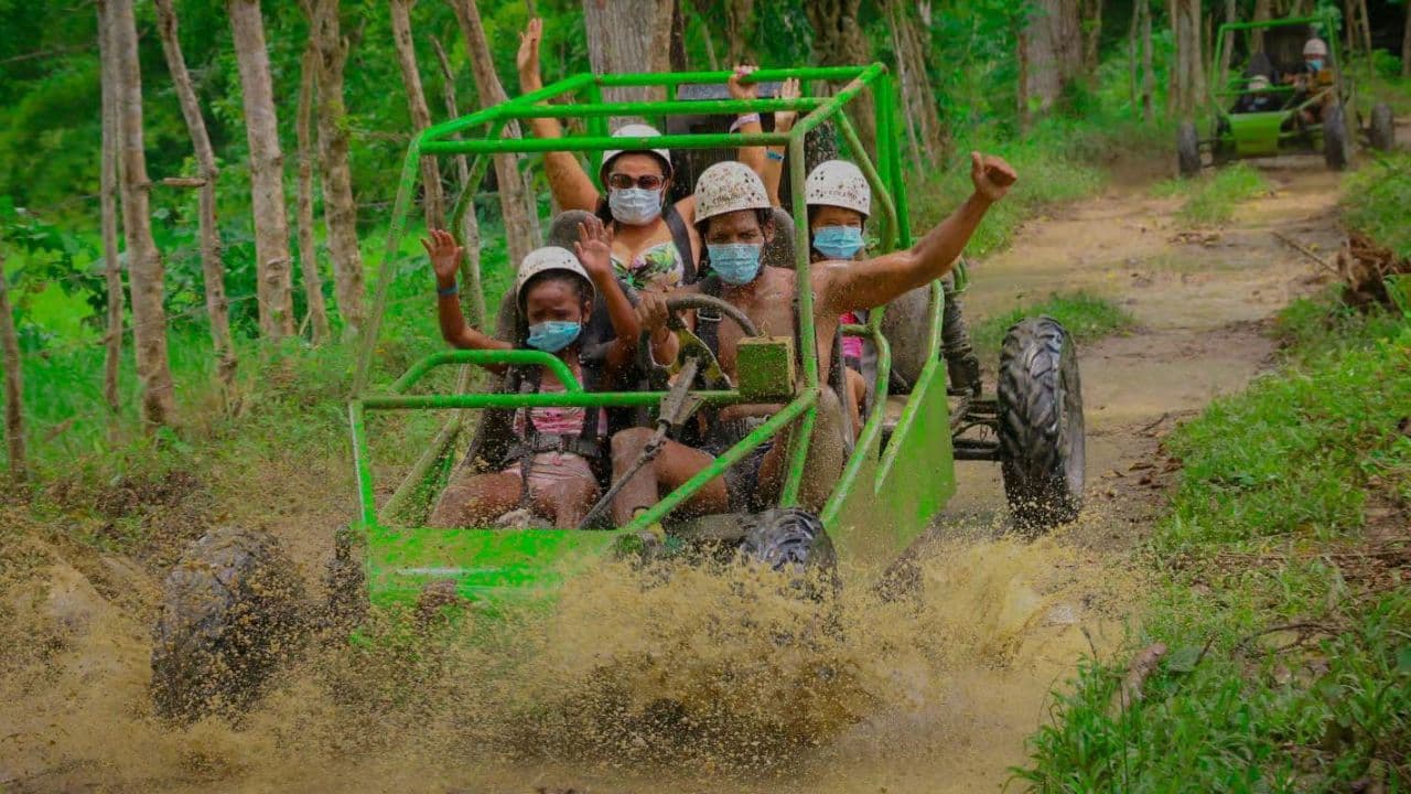 Bavaro Adventure: Buggy, Horse, Splash, Zip Line i Polaris - Photo 3 (Gallery view)