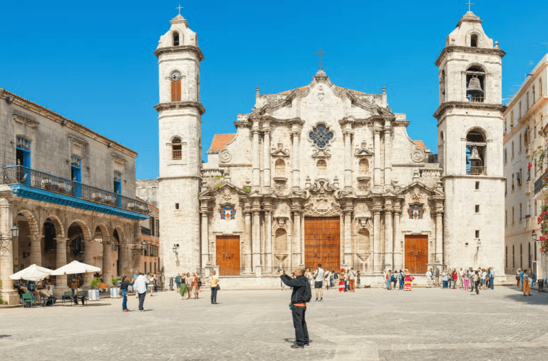 Panoramic Tour of Havana