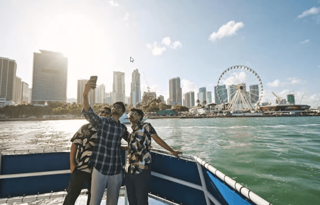 Miami: Biscayne Bay Millionaire's Sightseeing Cruise Croaziera turistică - Photo 2 (Gallery view)