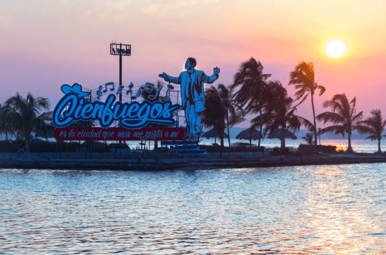 Cienfuegos Evening Tour with Dinner