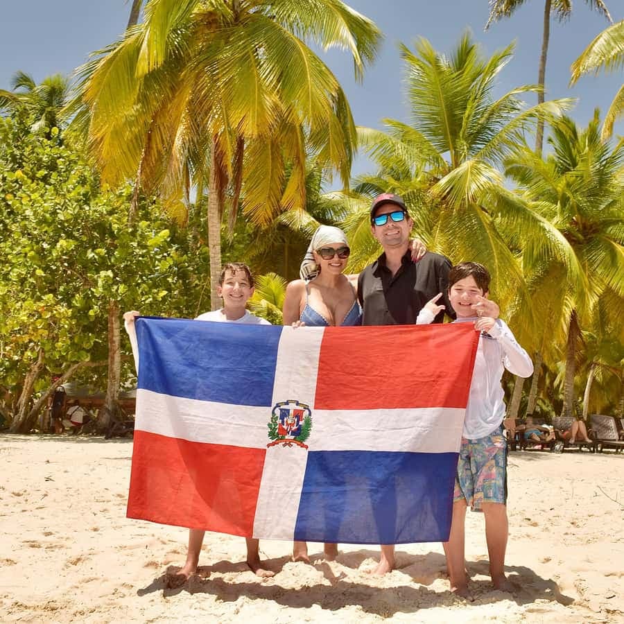Punta Cana: Saona Island Private Yacht Tour with Snorkeling